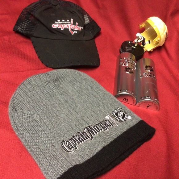 NHL ALEX OVECHKIN collectibles - Picture 2 of 3